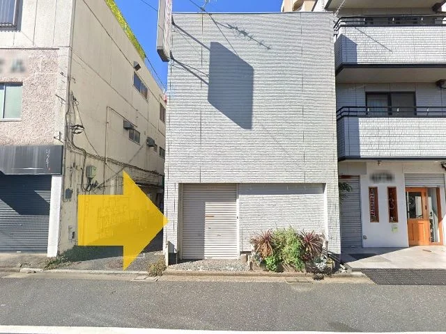 三鷹のスケルトン物件の外観