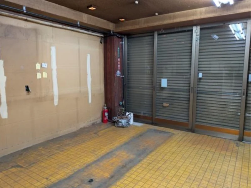 国分寺の事務所仕様店舗物件の内装