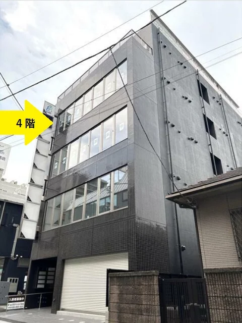 越谷のスケルトン店舗物件の外観