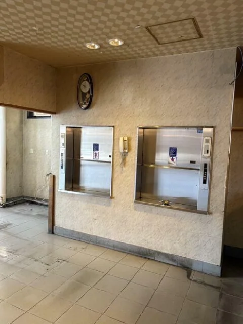 京急久里浜の事務所仕様物件の内装