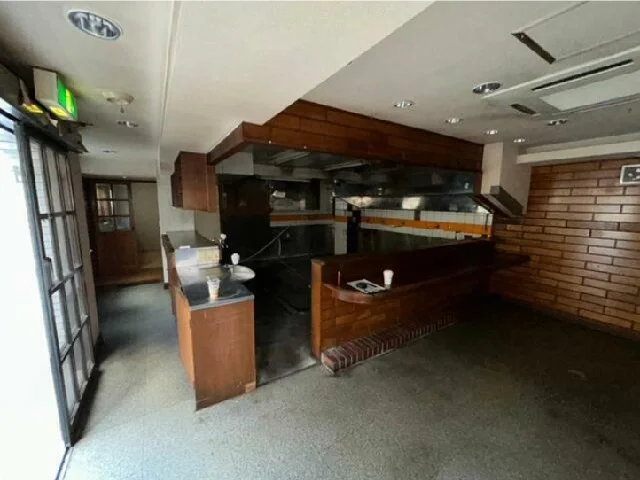 貸店舗(事務所仕様)の内装