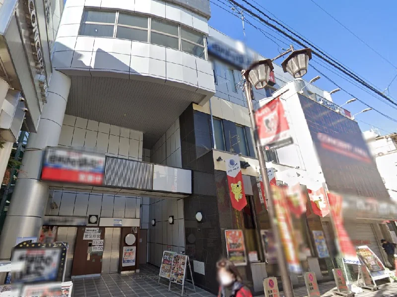 貸店舗(スケルトン)の外観