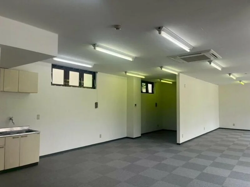 本所吾妻橋の事務所仕様物件の内装