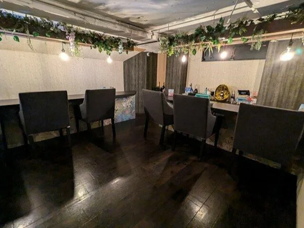 津田沼のガールズバー居抜きの内装