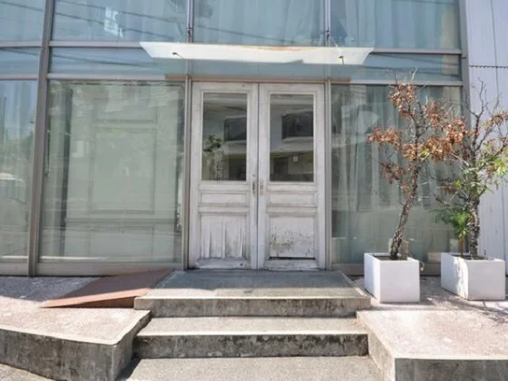 貸店舗(スケルトン)の外観