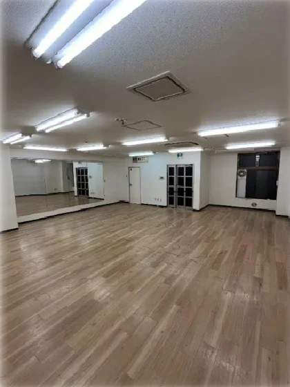 貸店舗(事務所仕様)の内装