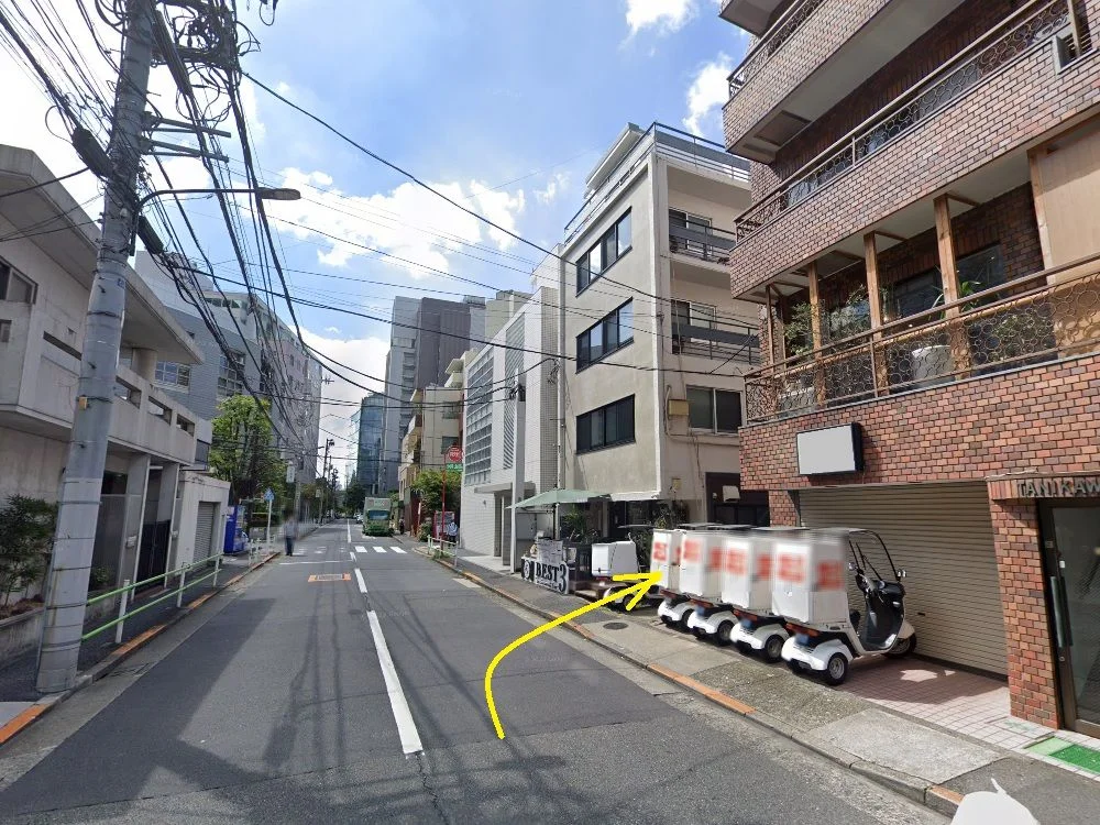 六本木のリース店舗物件の外観