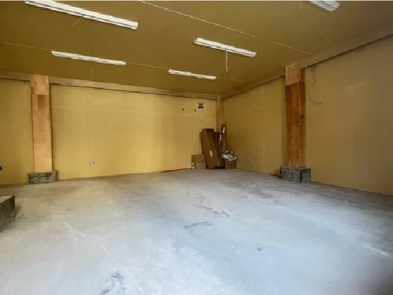 貸店舗(スケルトン)の内装