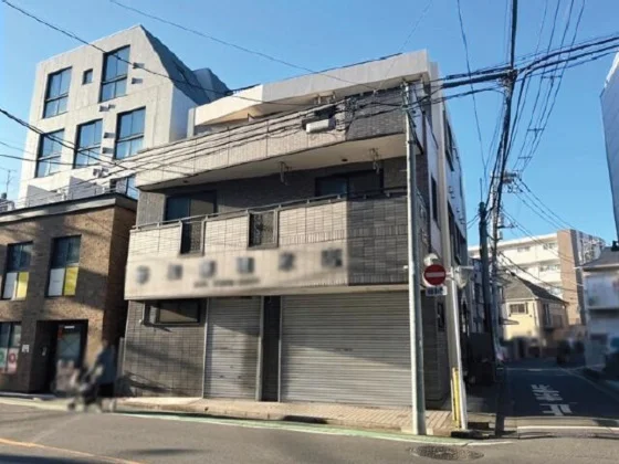 芦花公園のスケルトン店舗物件の外観