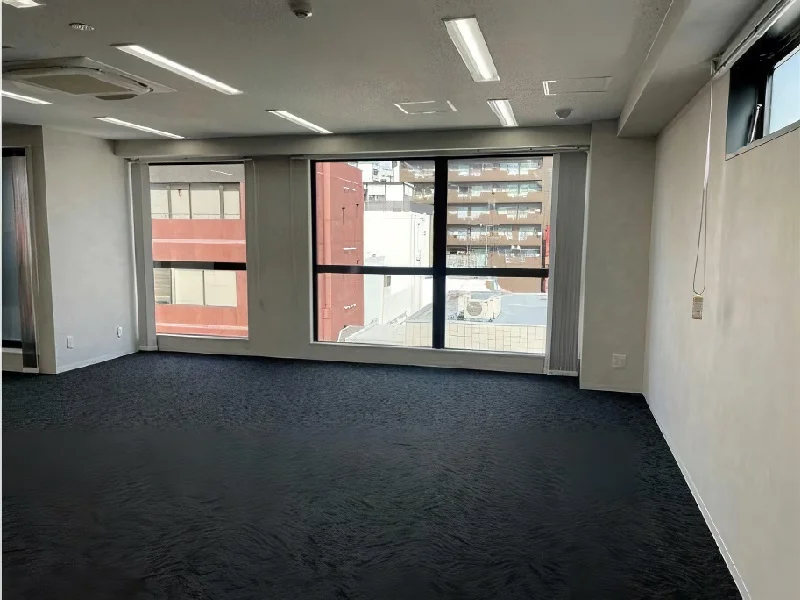 貸店舗(事務所仕様)の内装