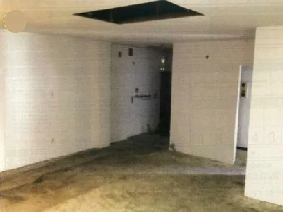 朝霞台のスケルトン物件の内装