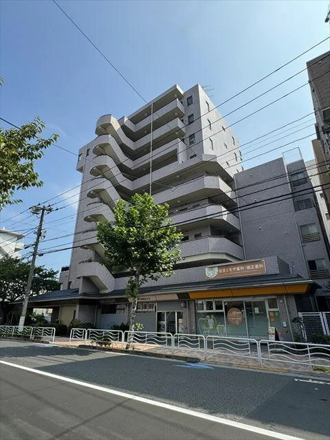 物販の居抜き物件の外観