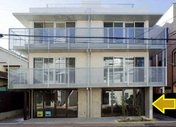 武蔵小山のスケルトン店舗物件の外観