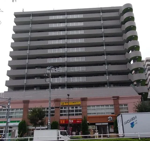 潮見のスケルトン店舗物件の外観