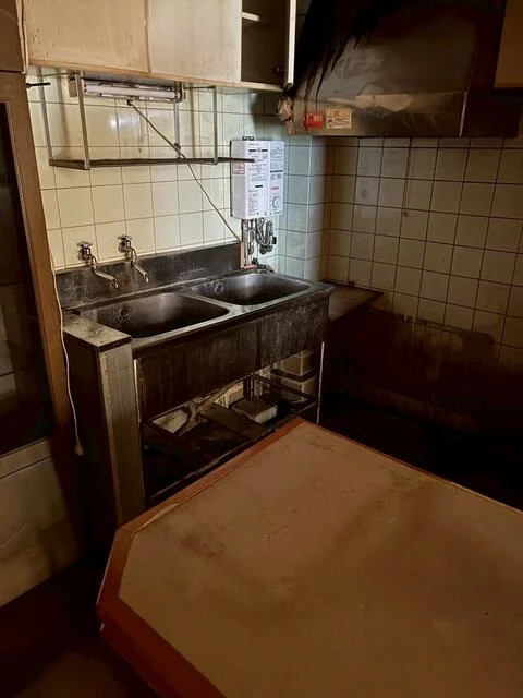 三鷹の居抜き店舗の厨房