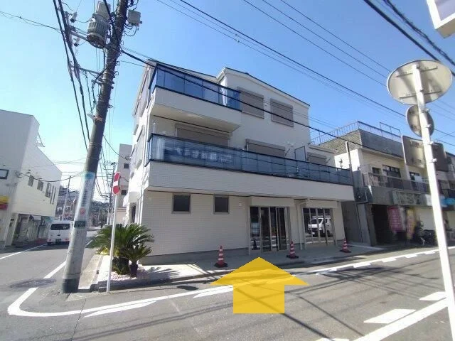 弘明寺のスケルトン店舗物件の外観