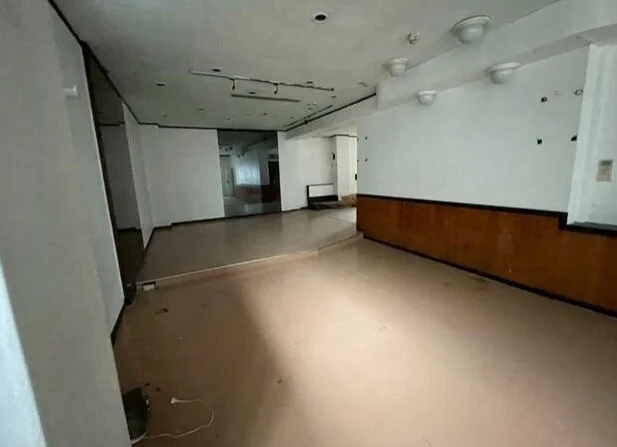 貸店舗(スケルトン)の内装