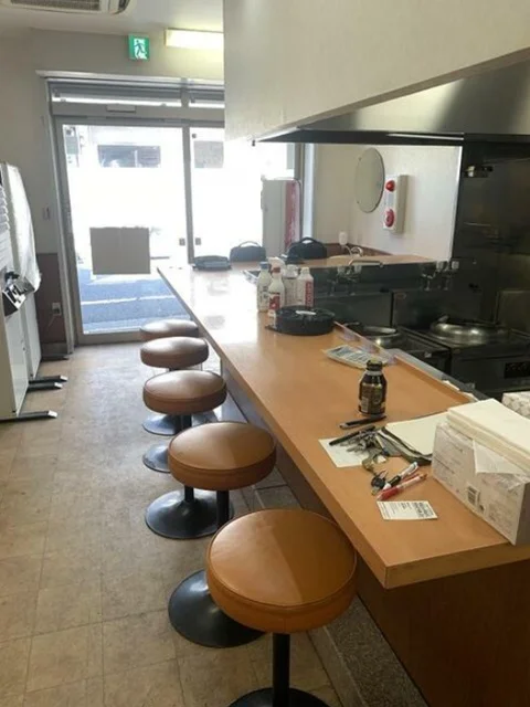 平塚の居抜き店舗の内装