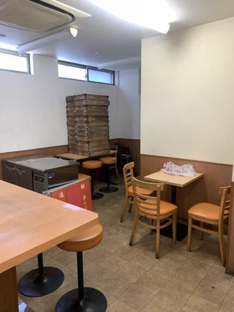 平塚のラーメン居抜きの内装