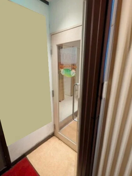 綱島の整体・マッサージ居抜きのエントランス