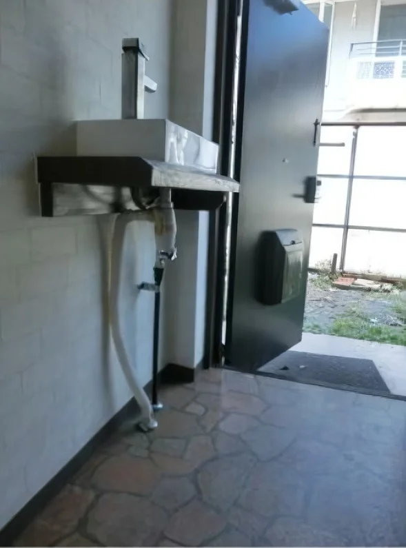 番田のテイクアウト居抜きの内装