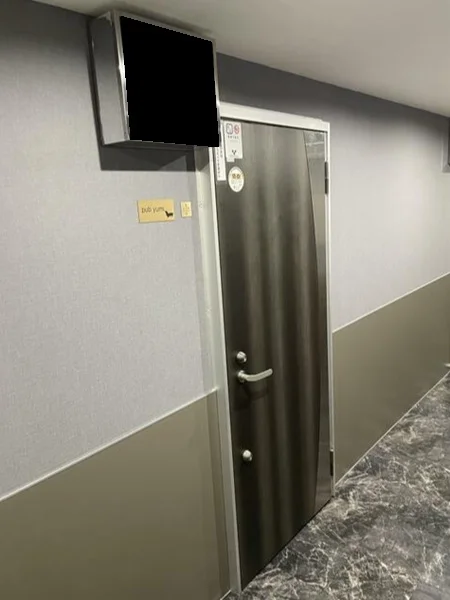 小岩のスナック・パブ居抜きのエントランス