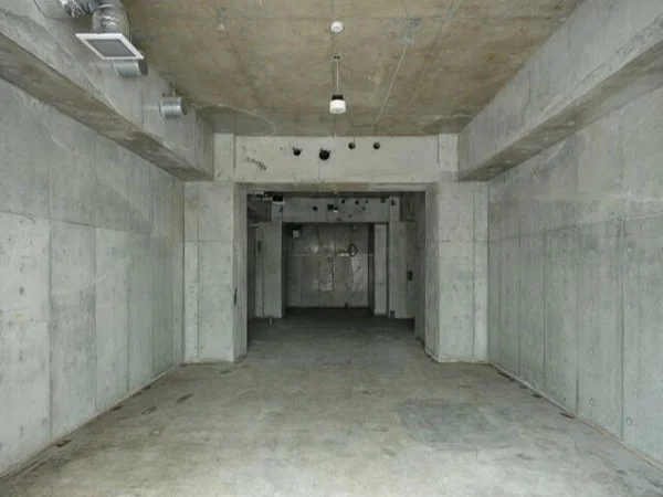 貸店舗(スケルトン)の内装