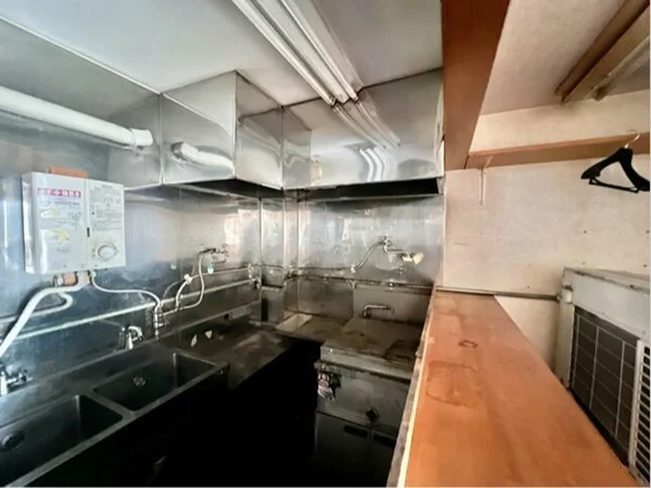 入谷のうどん・そば居抜きの厨房