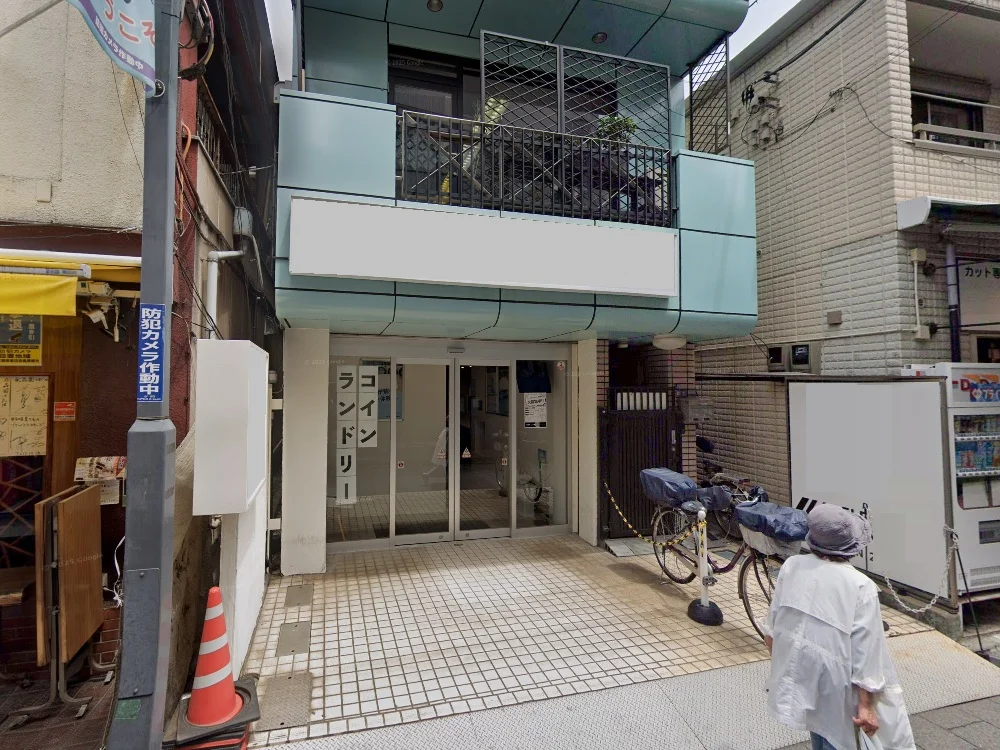 貸店舗(スケルトン)の外観