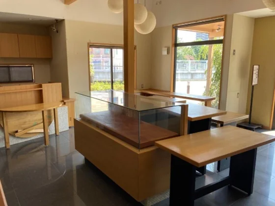 平和台の居抜き店舗の内装