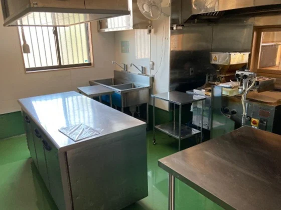平和台の物販居抜きの厨房