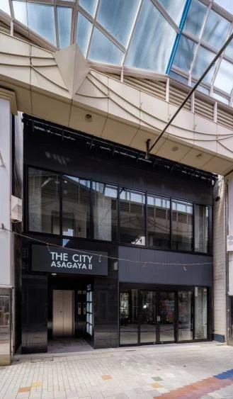 阿佐ケ谷のスケルトン物件のエントランス