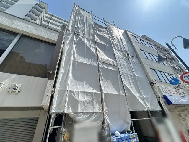 貸店舗(スケルトン)の外観