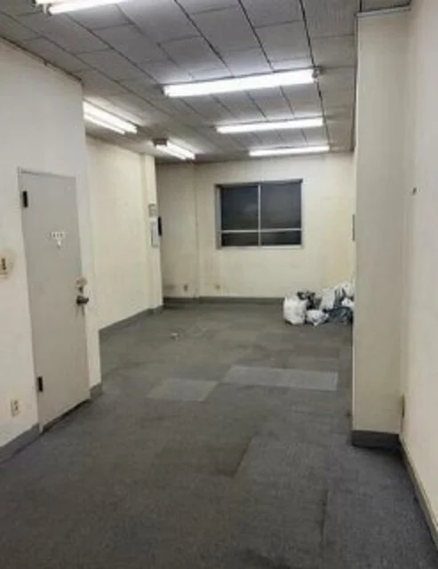 貸店舗(事務所仕様)の内装