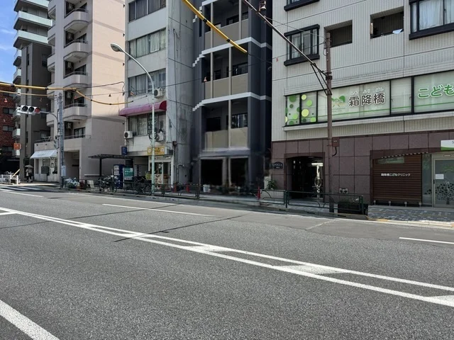 駒込のスケルトン店舗物件の外観