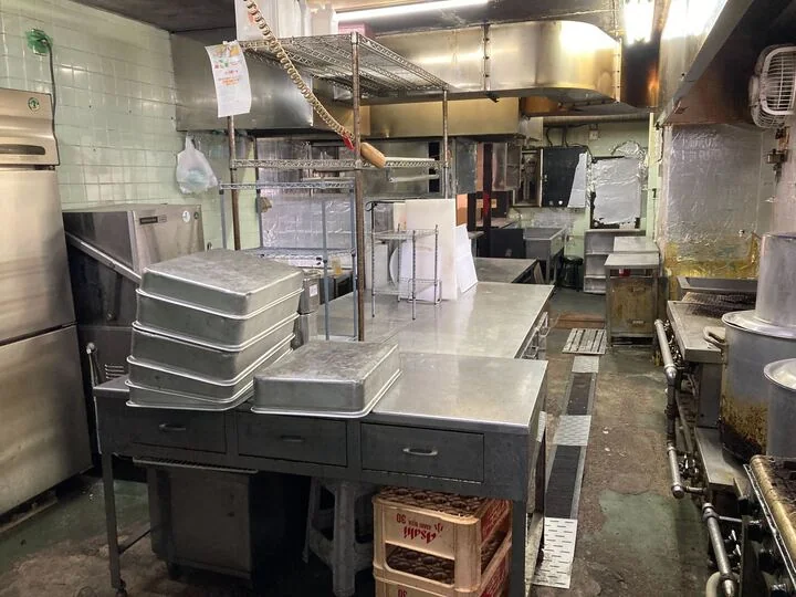 草加の韓国料理居抜きの厨房