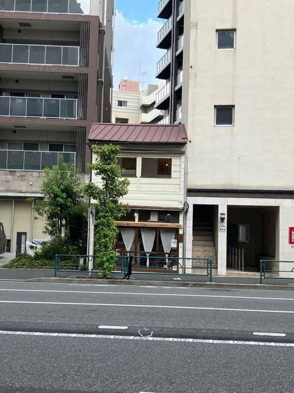 早稲田の居抜き店舗の外観