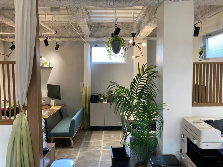 池尻大橋のスケルトン物件の内装