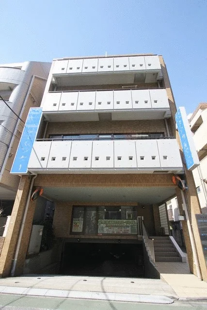 貸店舗(スケルトン)の外観