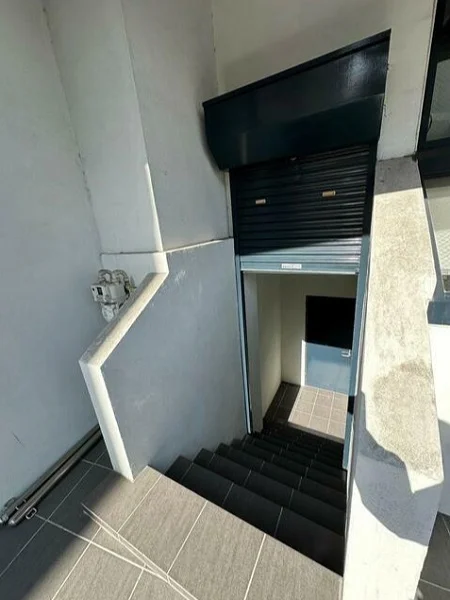 長原の事務所仕様店舗物件の内装