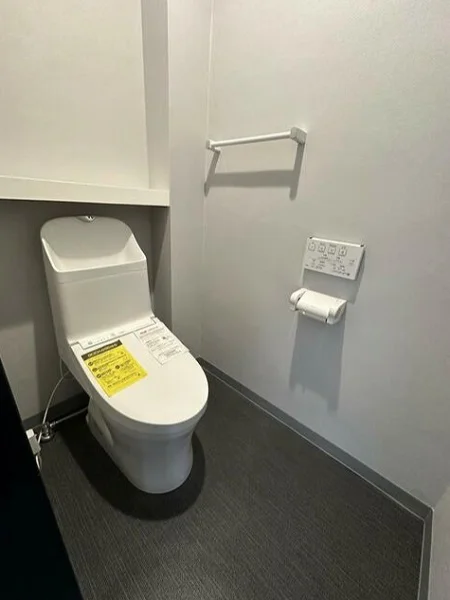 長原の事務所仕様店舗物件の内装