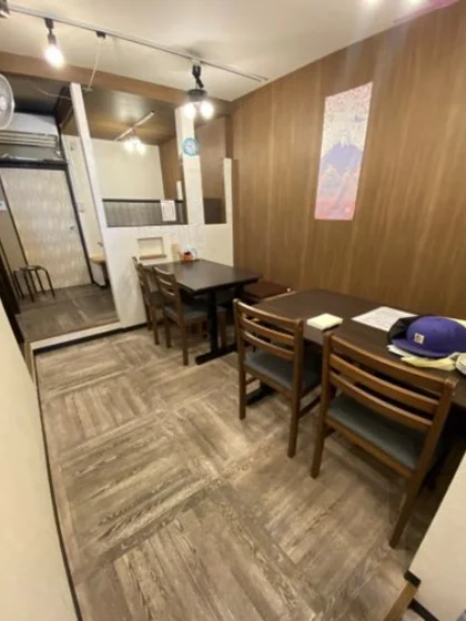 四ツ木の居抜き店舗の内装