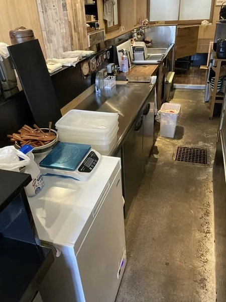ラーメンの居抜き物件の厨房