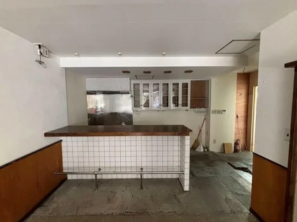 川崎の居抜き店舗の内装