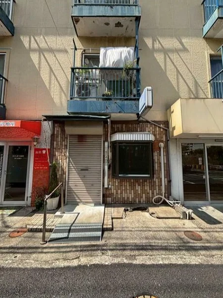 川崎のカフェ・喫茶店居抜きの外観