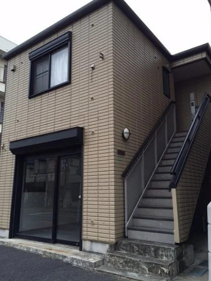 京成立石の事務所仕様物件の外観