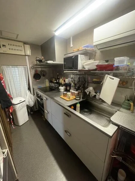 中華料理の居抜き物件の厨房