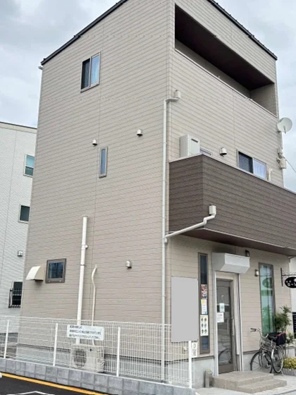 新田のカフェ・喫茶店居抜きの外観