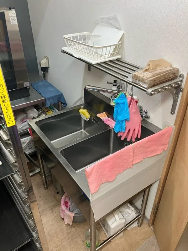 青梅街道の居抜き店舗の厨房