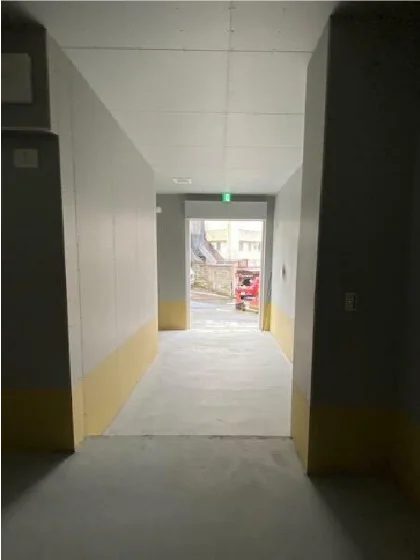 貸店舗(スケルトン)の内装